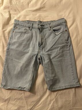 Levi’s 541 Men's Light Blue Denim Shorts